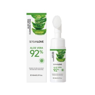 Gründliche Reinigung, Feuchtigkeitsversorgung und sanfte Massage in einem Schritt