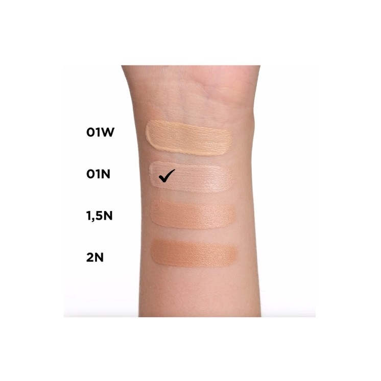 Eveline Celebrity Skin 4w1 wielofunkcyjna Baza do twarzy Glow Booster /01/ 30 ml