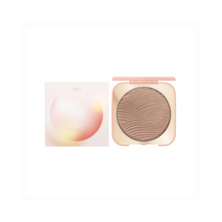 Lovro Afterlight Glow Bronzer, een oplichtende bronzer voor gezicht en lichaam /02/ Sunkissed Tan 16 g
